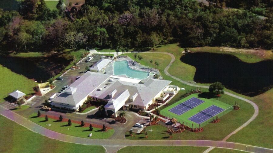 Riverside GC: Aerial view