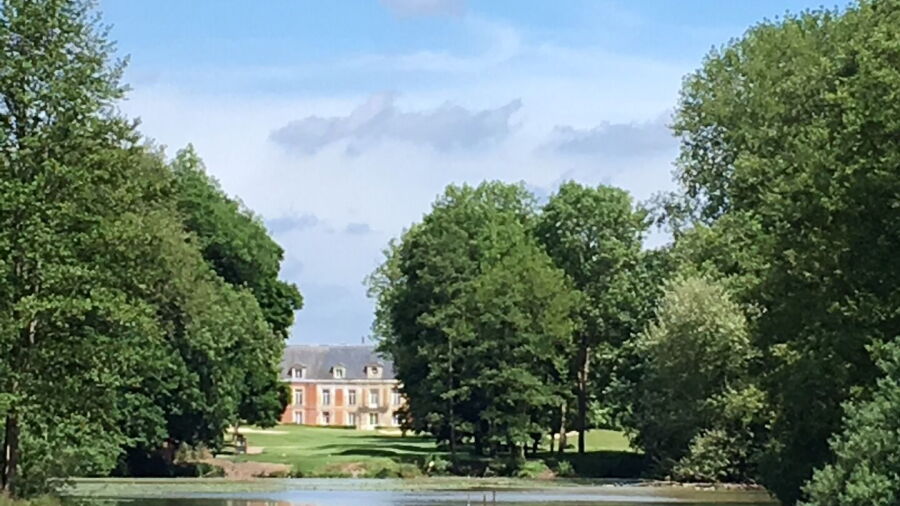 Chateau d'Humieres GC