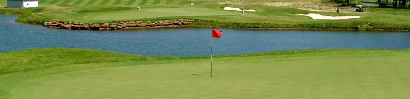 Glasgow Hills: Greens 14 & 15