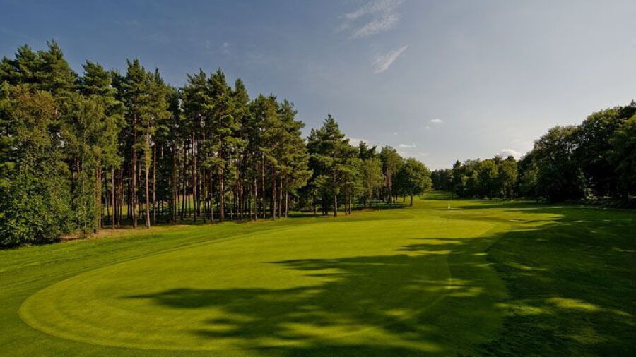 5th green on the Long Cross Course