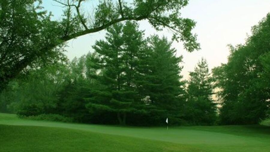 Old Course at Knollwood: 1st green