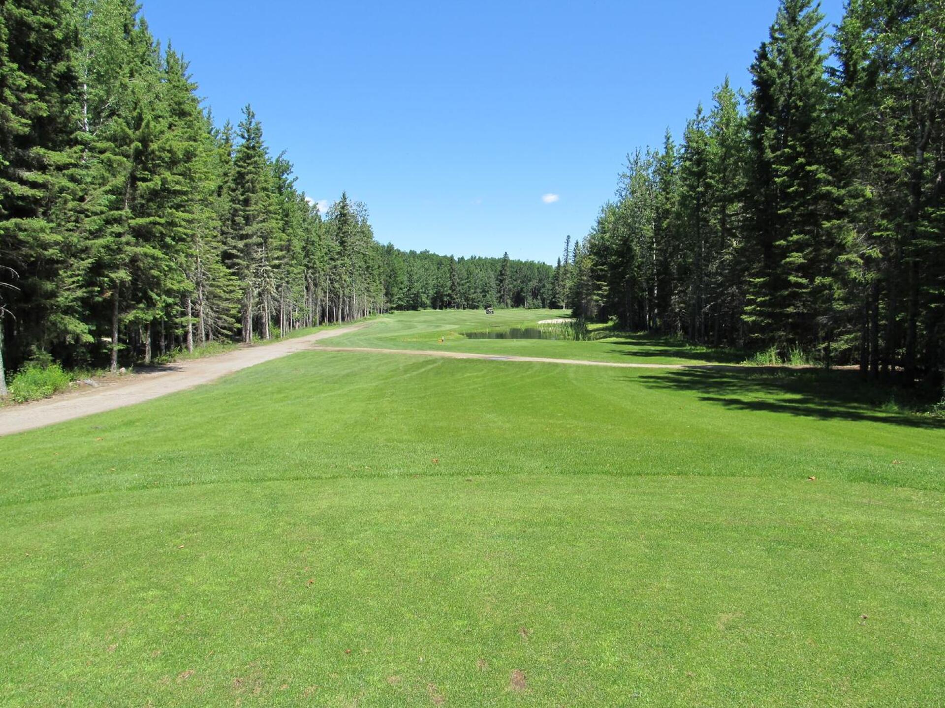 Candle Lake Golf Resort, Hole 9, Par 5, 473 yds (Photo submitted by DYakimec on 03/25/2016)