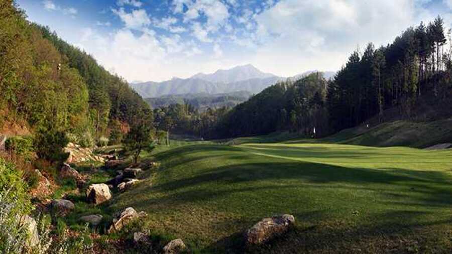 Shinedale CC - Lake: #7