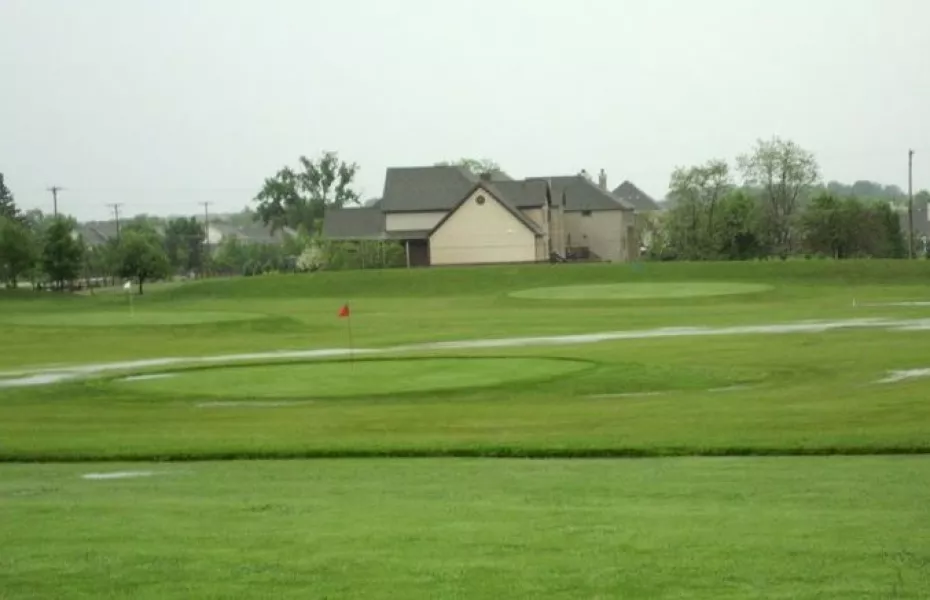 Riviera CC: range area