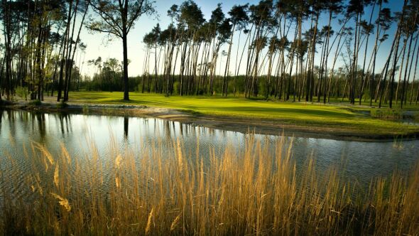 White Eurovalley Golf Park