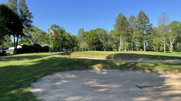 Triggs Memorial - hole 18 