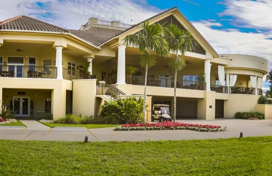 The Plantation GCC: Clubhouse