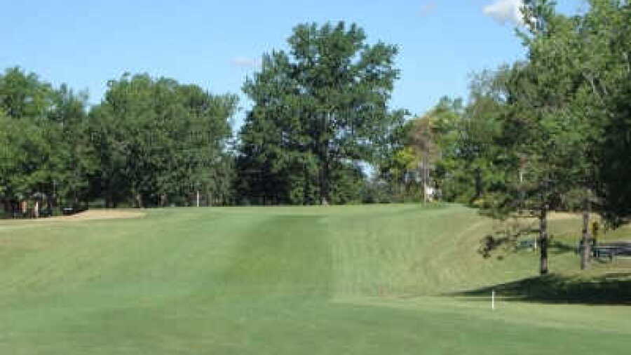 Lincoln Greens GC: #9