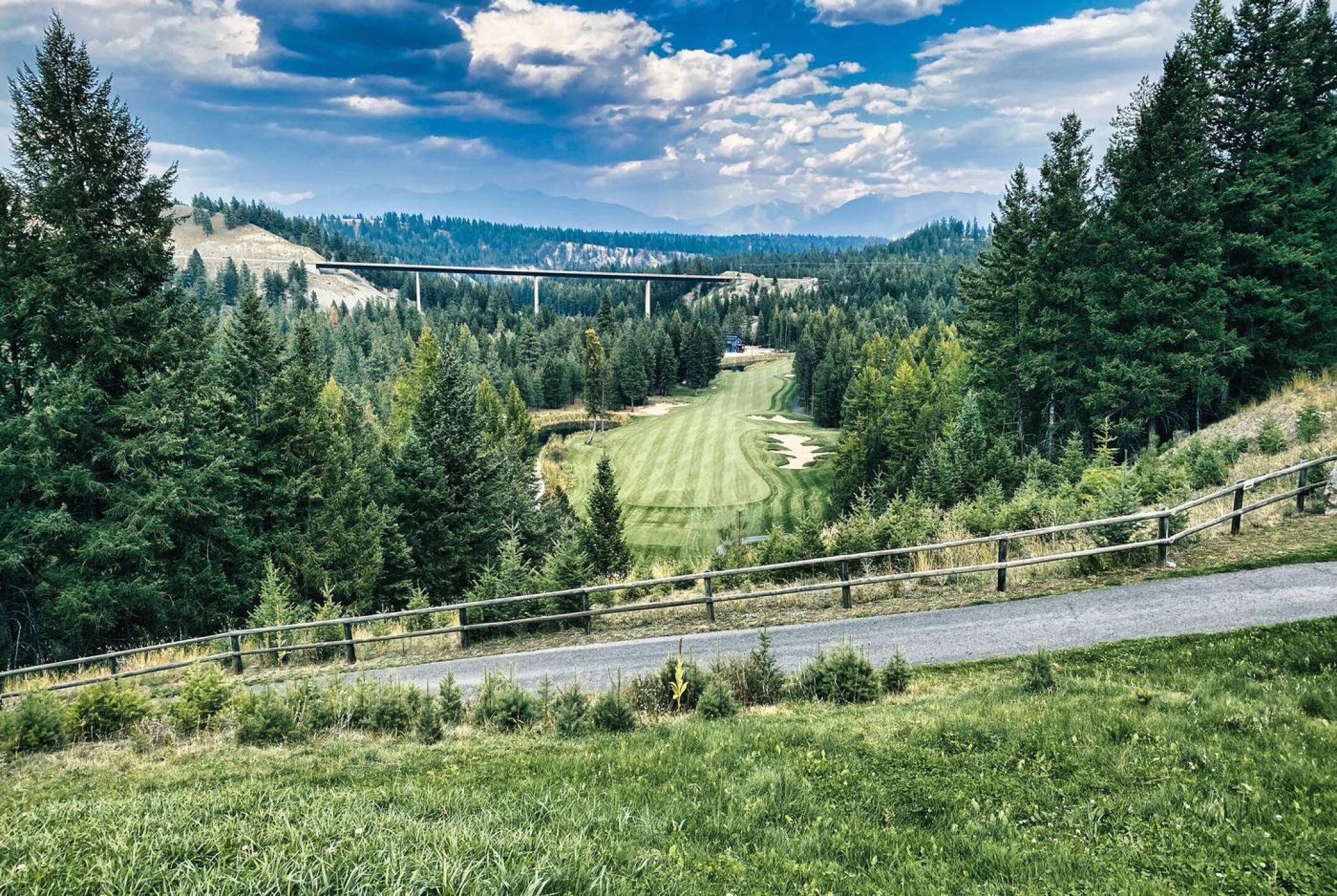 Shadow Mountain GC, Hole 17, Par 5, 588 yds (Photo submitted by DYakimec on 10/27/2023)