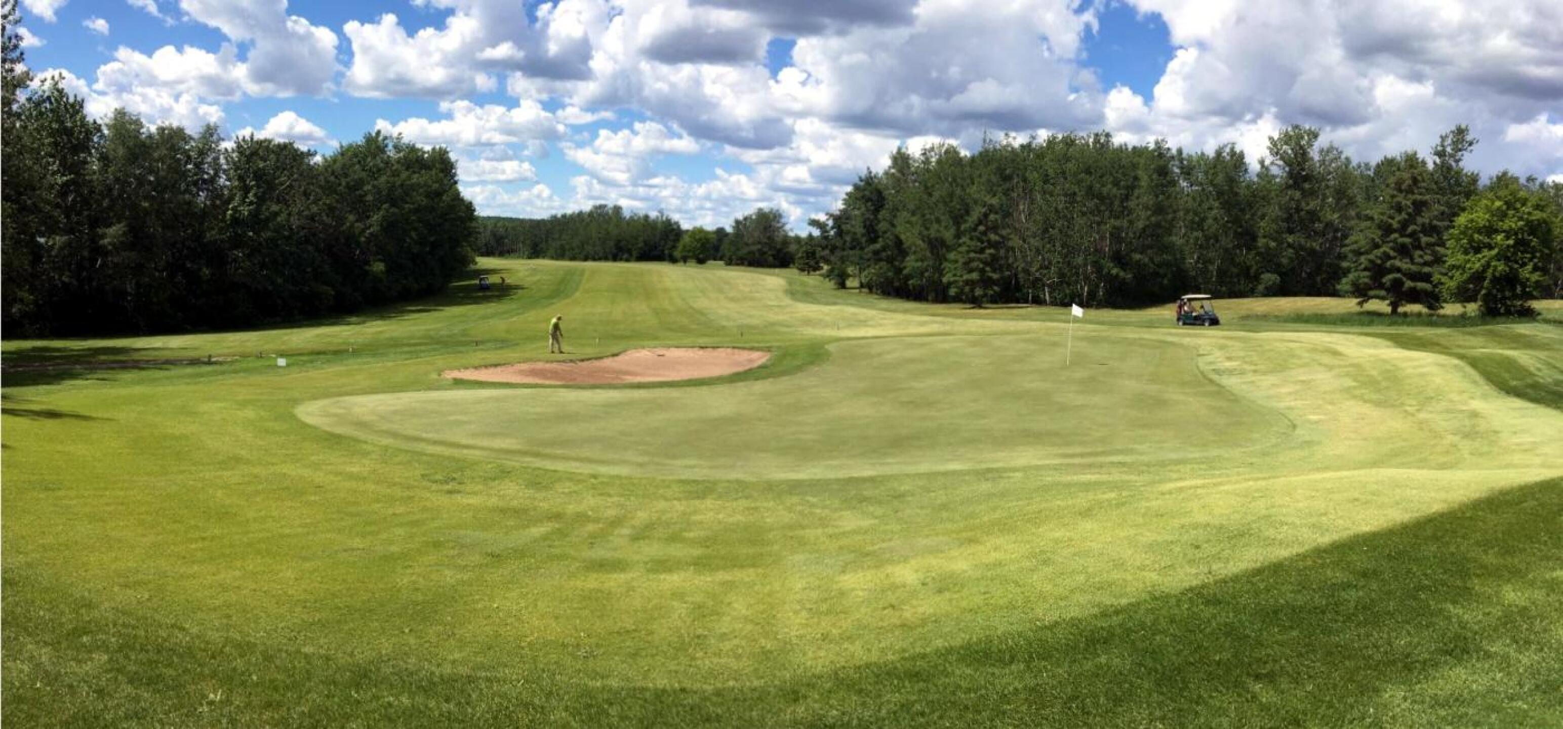 Bonnyville G&CC, Hole 14, Par 4, 400 yds (Photo submitted by DYakimec on 06/12/2019)