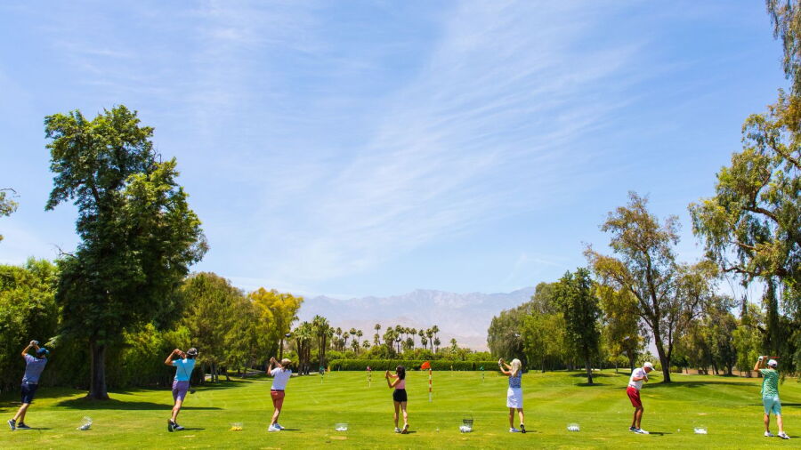 Desert Island : Driving range