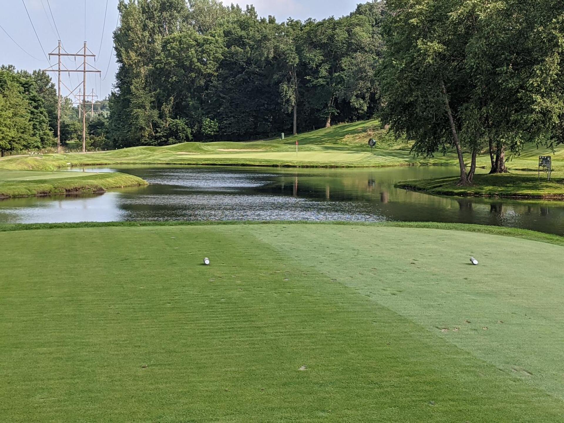 The challenging par 3 17th (Photo submitted by GolferJake78 on 07/23/2021)