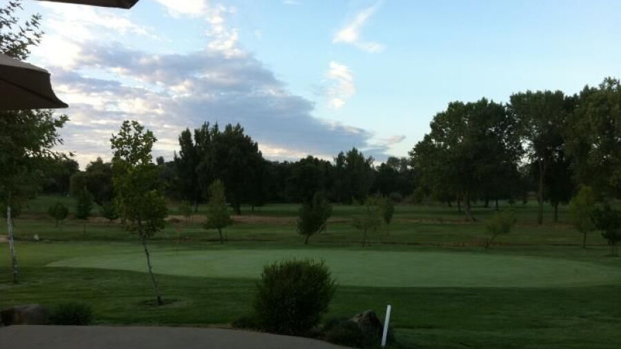 Indian Creek CC: patio