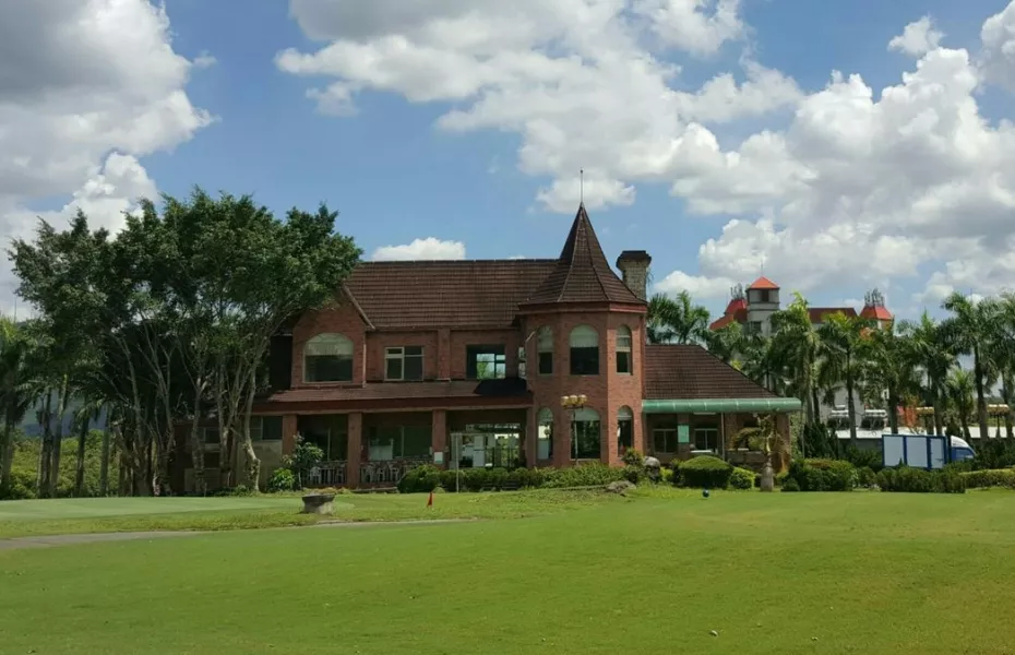 David Camp GC: Pro shop, practice area