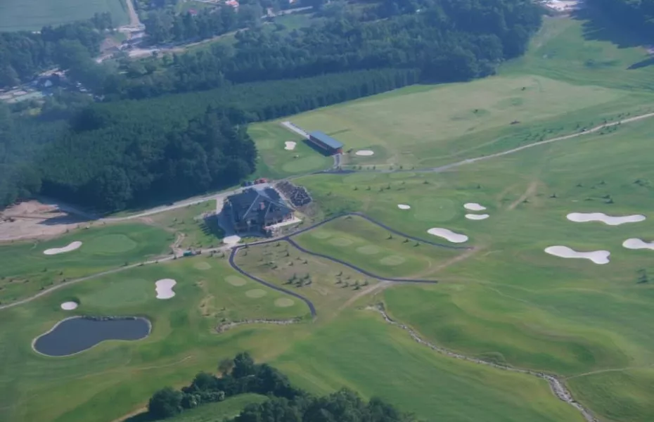 Loreta GC Pysely: Aerial