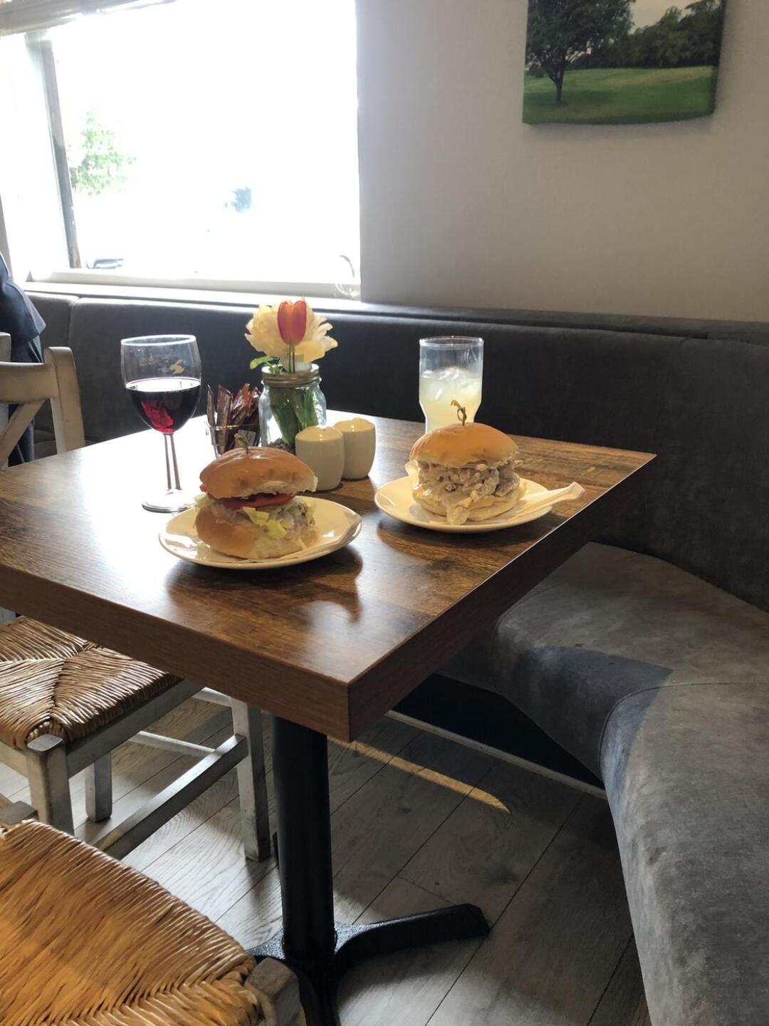 Belly buster roll (Photo submitted by dwJT3jR5NVmkLyBdTenP on 03/28/2025)