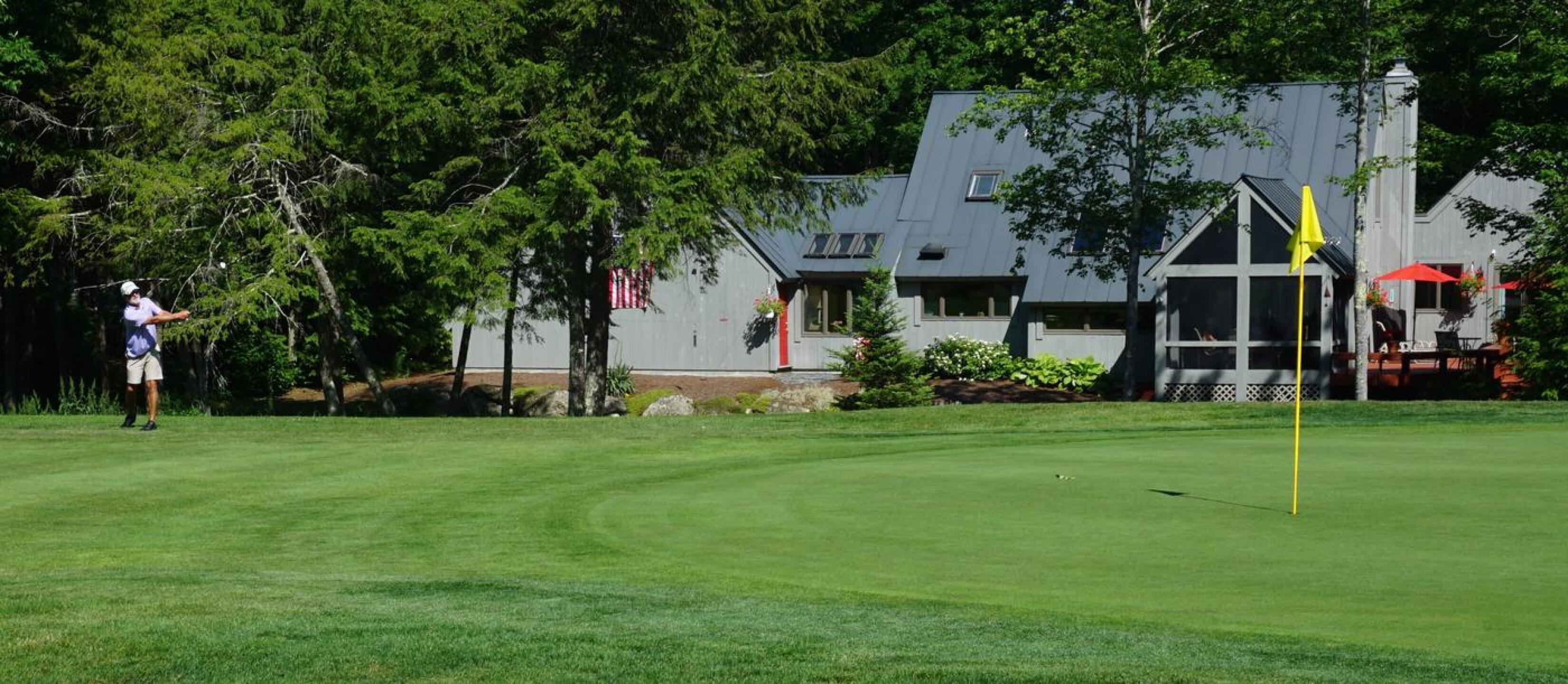 Green 17: Bob, a skillful player, follows through on a short pitch. (Photo submitted by AptlyLinked on 06/23/2021)