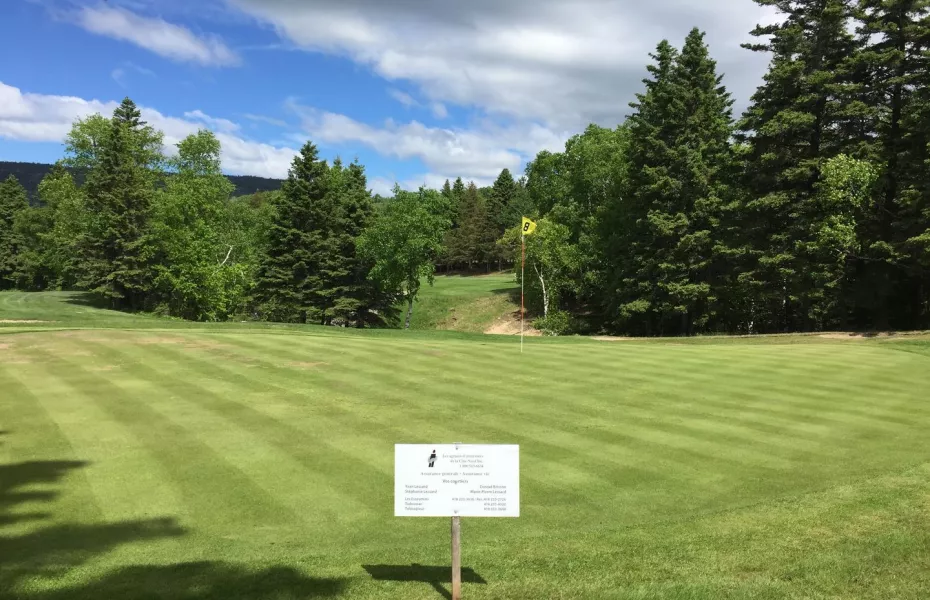 Club de Golf Tadoussac: #8
