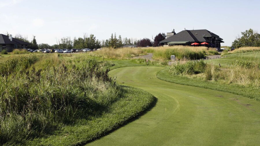 RedTail Landing GC - Putting: #10