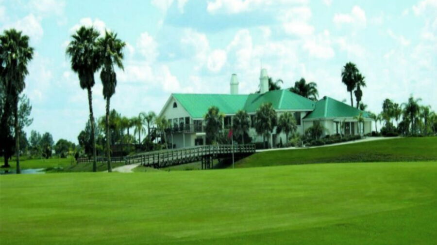 Spring Lake GR: clubhouse