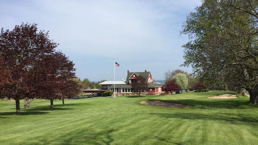 Manistee GCC: Clubhouse