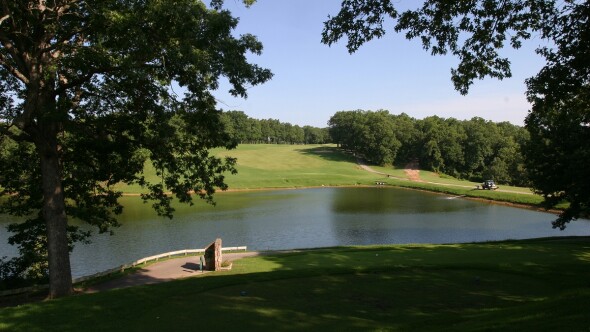Oaks golf course at Tan-Tar-A Resort - hole 2 tee