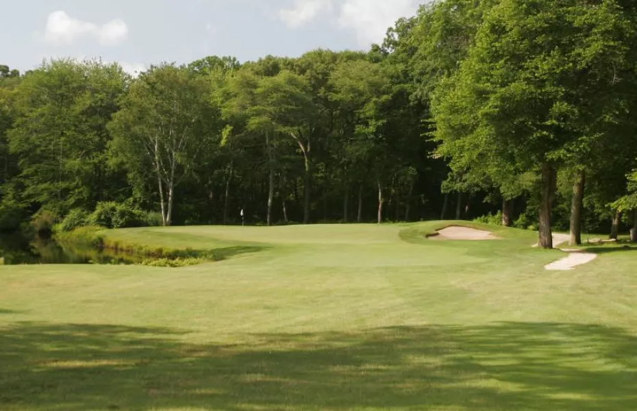 Black Hall Club: #17