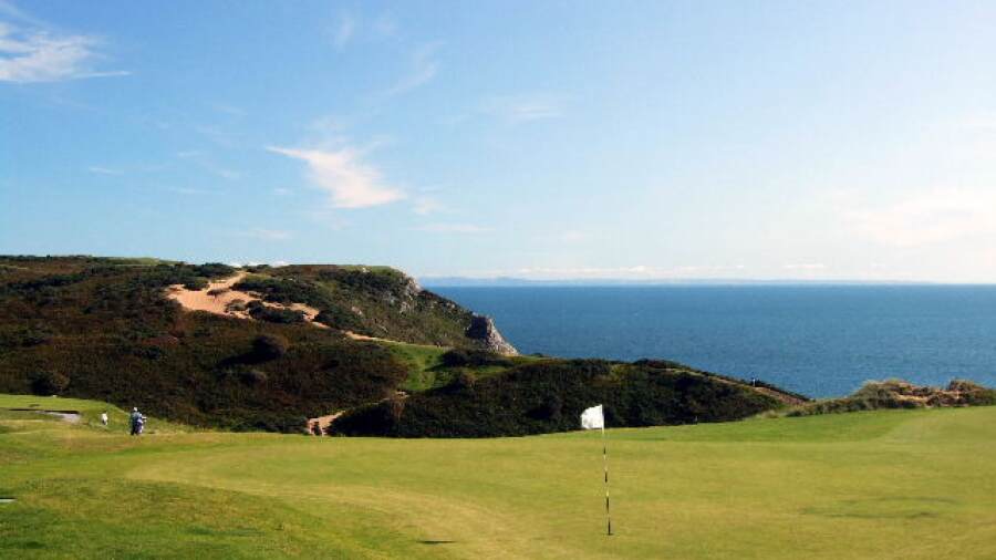 Pennard Golf Club in Wales - No. 16