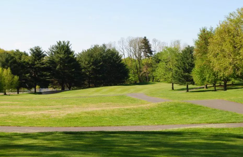 Blue Hill GC: Woodland #9