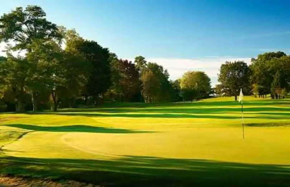 Walnut Grove CC: #18