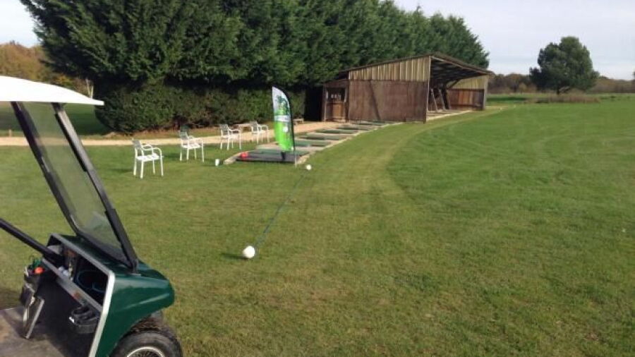 Senonais GC: Driving range