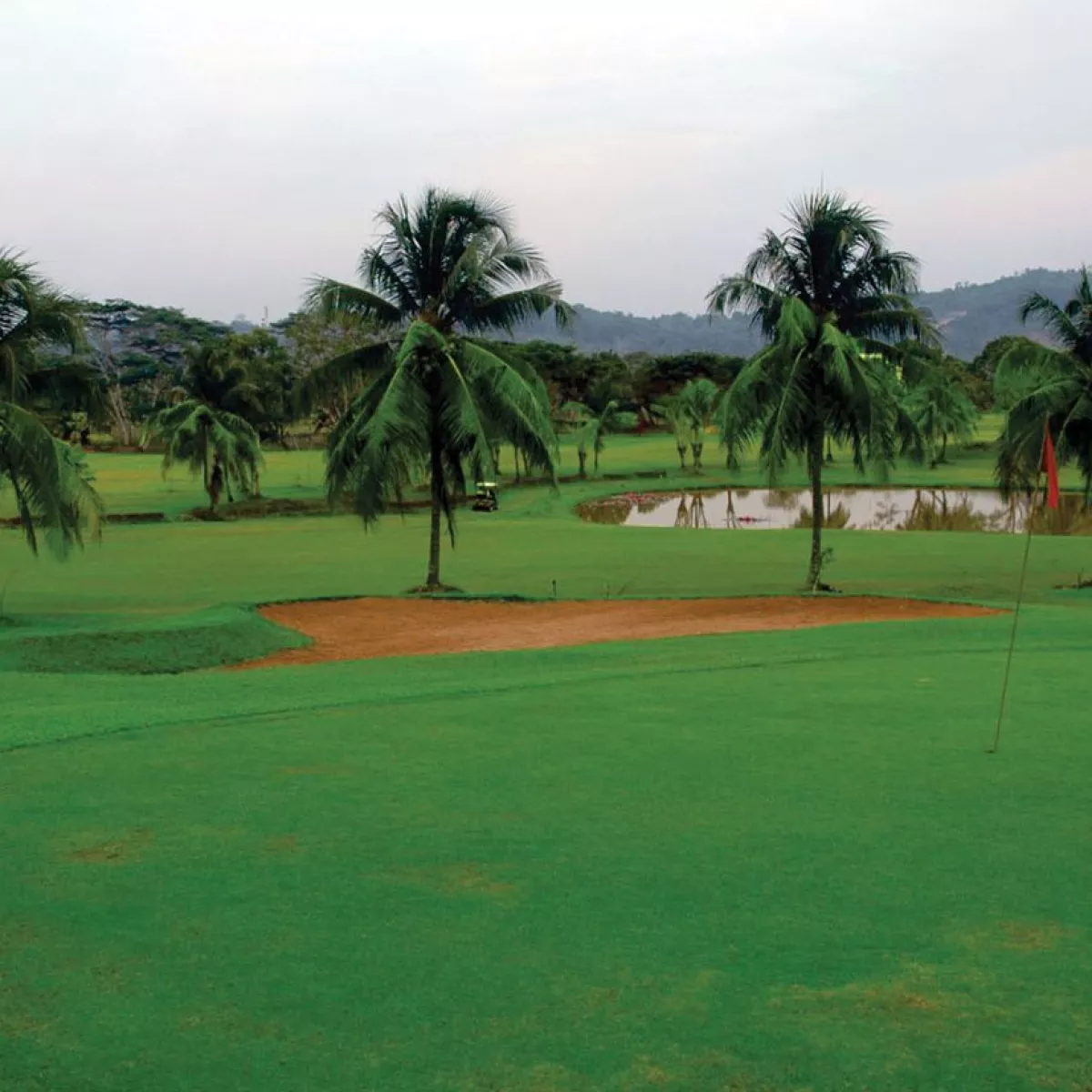 Mahulu Golf Course Putri Ayu Inn Cottages in Sengkotek Kalimantan