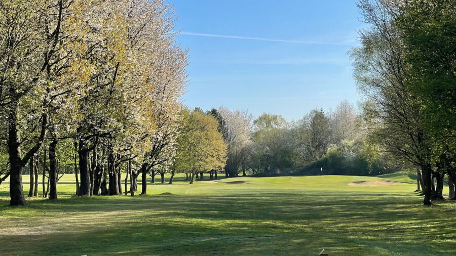 Golf & Hotel de Falnuee
