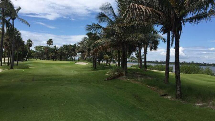 Palm Beach Par 3 Golf Course 