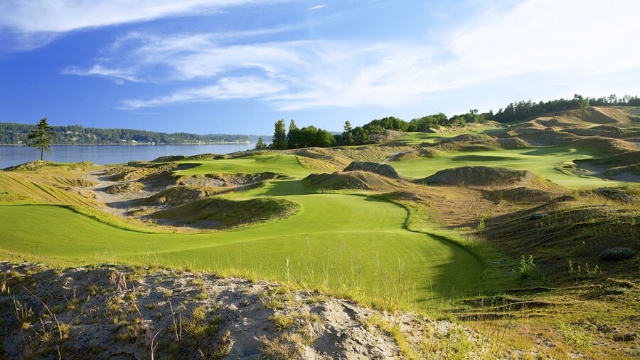 Chambers Bay golf course - hole 3