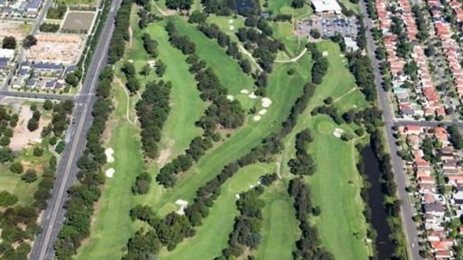 Carnarvon GC: Aerial view