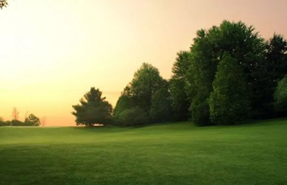 Old Course at Knollwood GC: 8th fairway