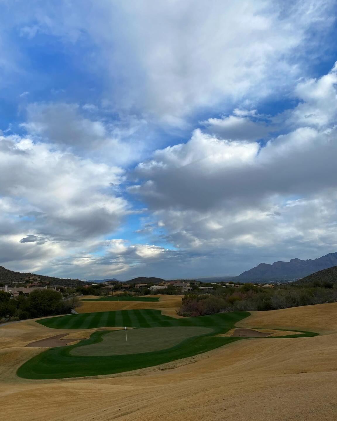 February golf in Tucson :) (Photo submitted by danrevillini on 02/02/2022)