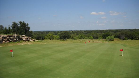 Hideout GC: Putting green
