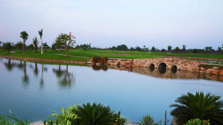 Lakeview Vientiane GC