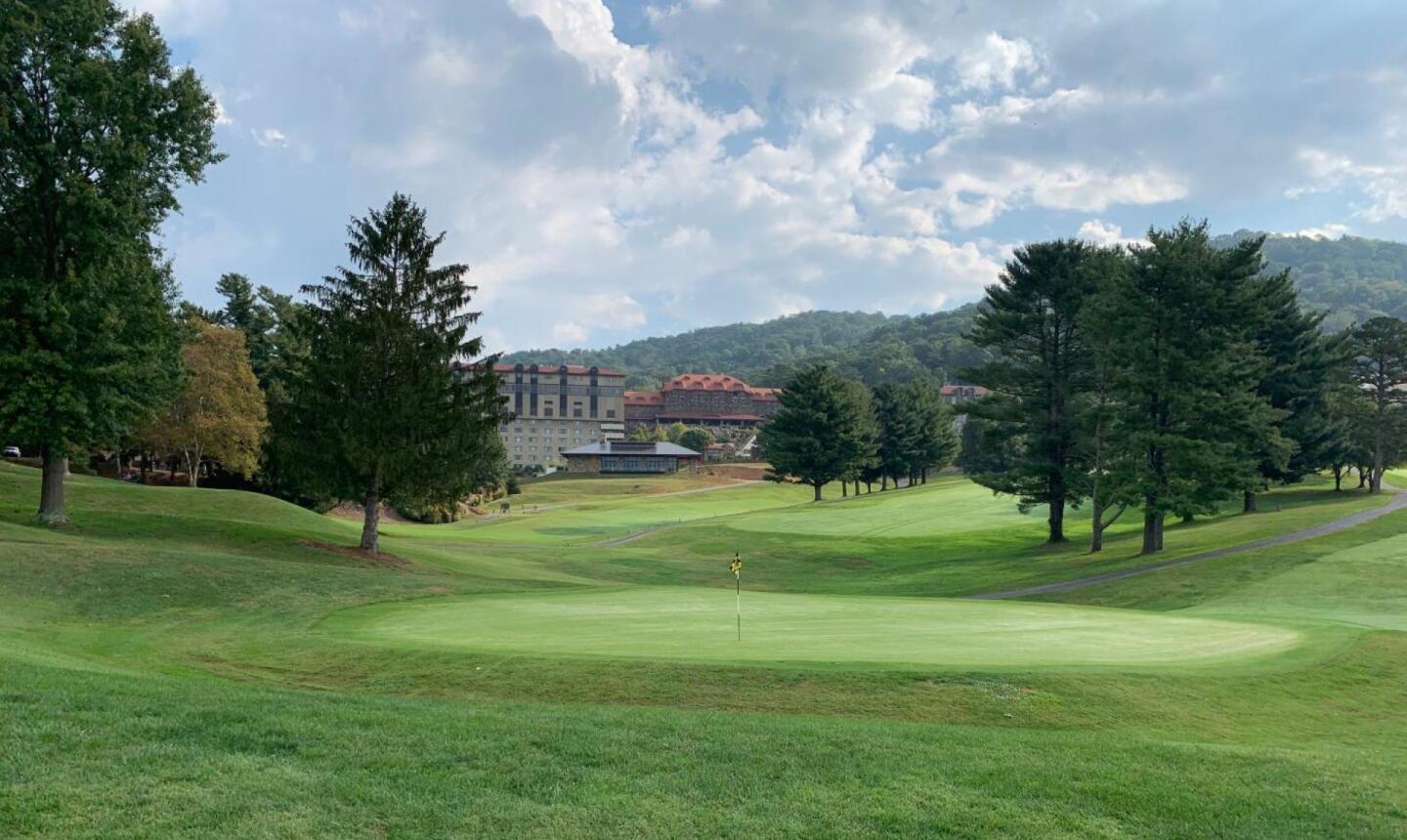 North Carolina trips The best season to play golf in Asheville