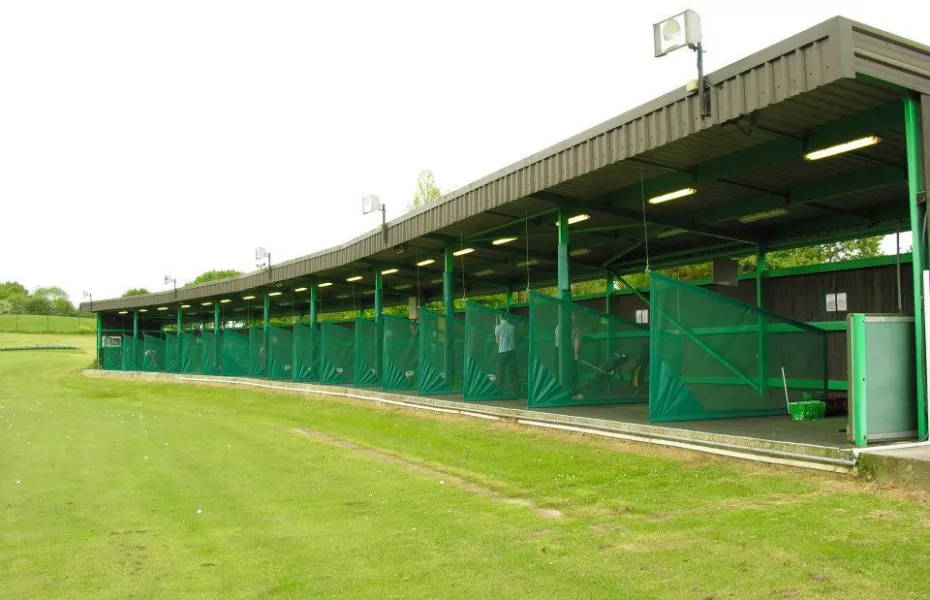 Dibden GC: Driving range