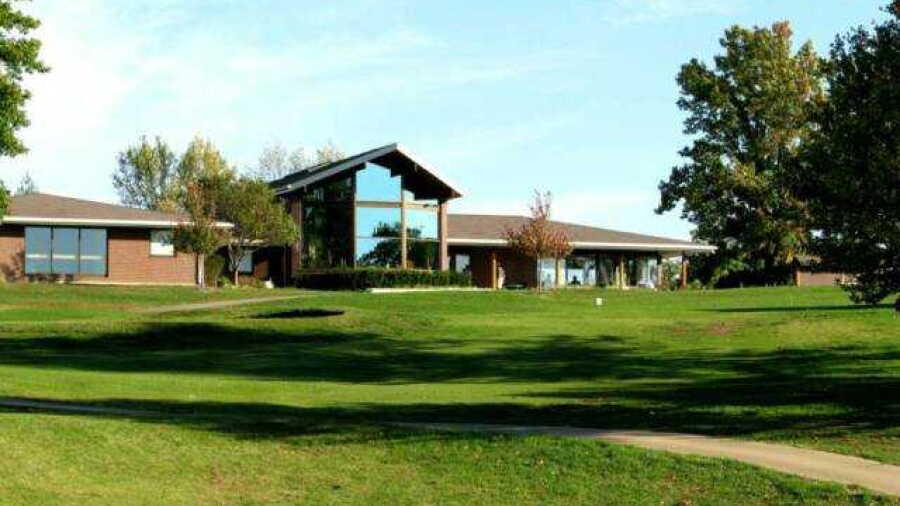 A. L. Gustin GC: clubhouse