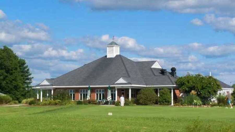 Hobbs Hole GC: clubhouse