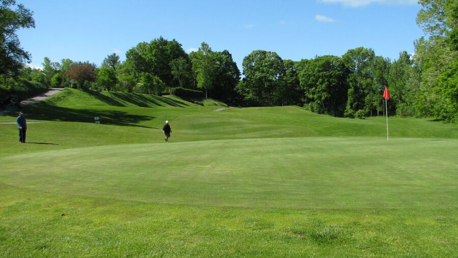 Club de Golf DuMoulin: #4