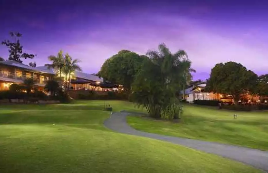 St Lucia GL: Clubhouse