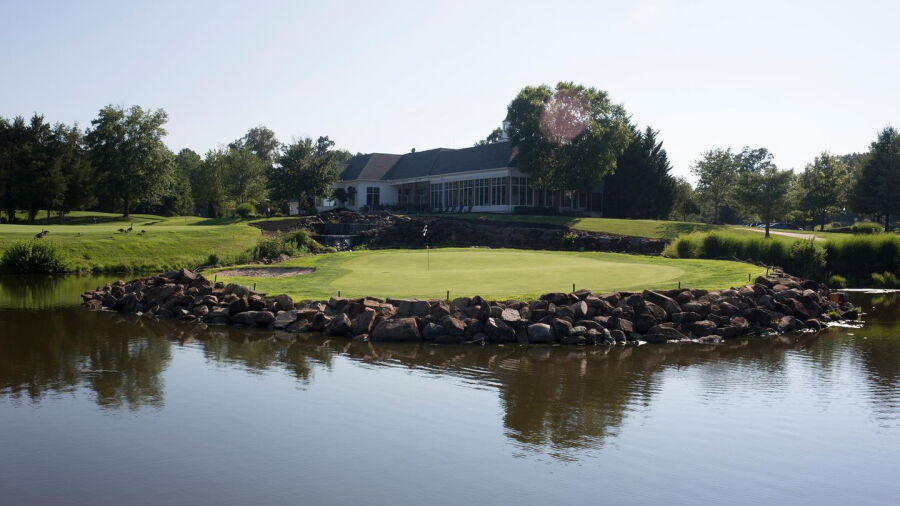 Virginia Oaks GC