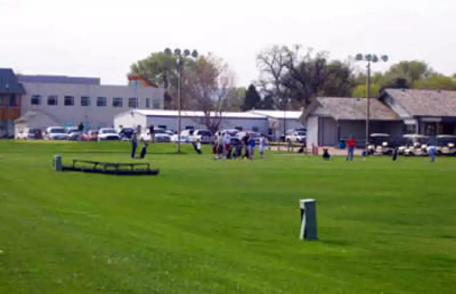 Link-N-Greens GC: driving range