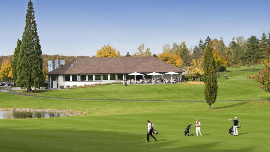 Stuttgarter Solitude GC: #9 & clubhouse