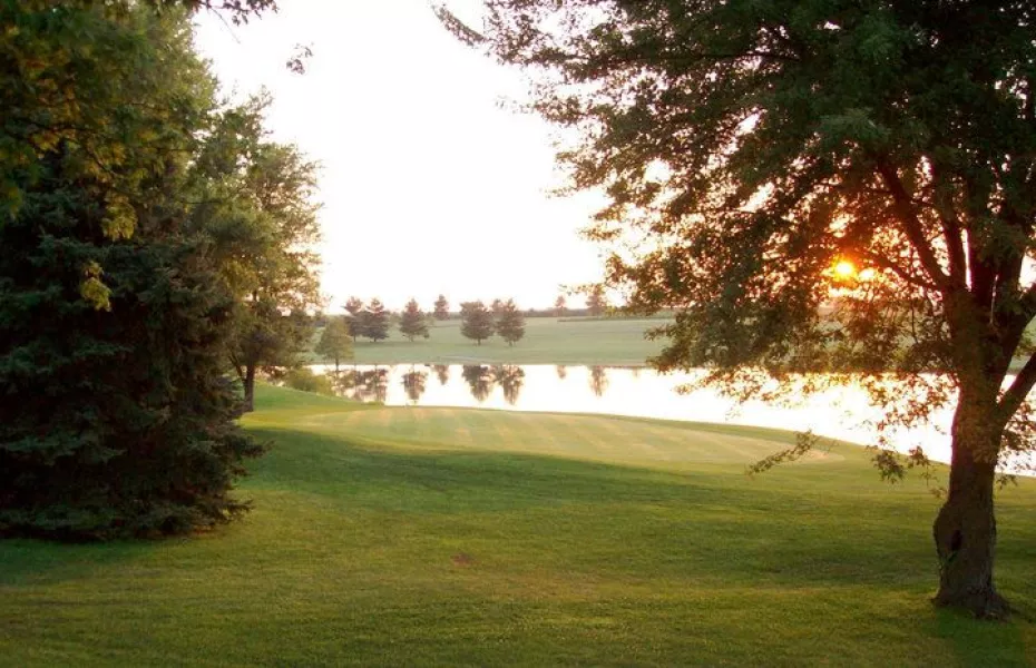 Wolves Crossing GC